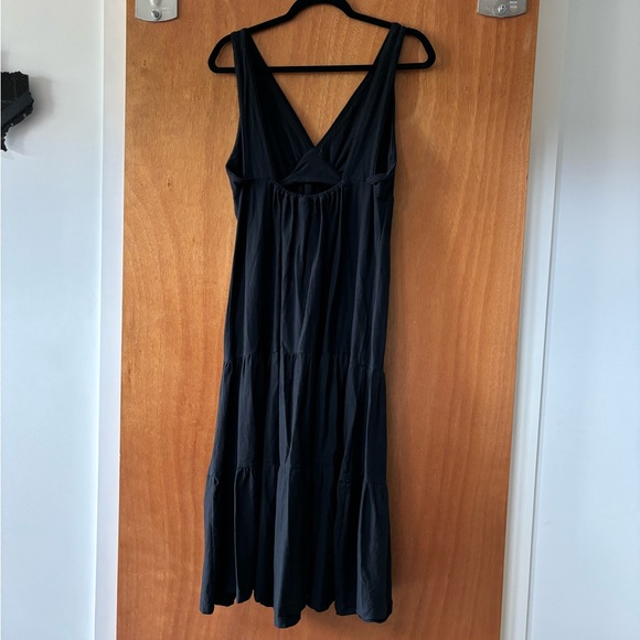 FARM Rio tiered midi dress - Picture 4 of 9